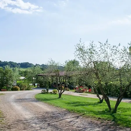 Country house Poggio Degli Olivi *